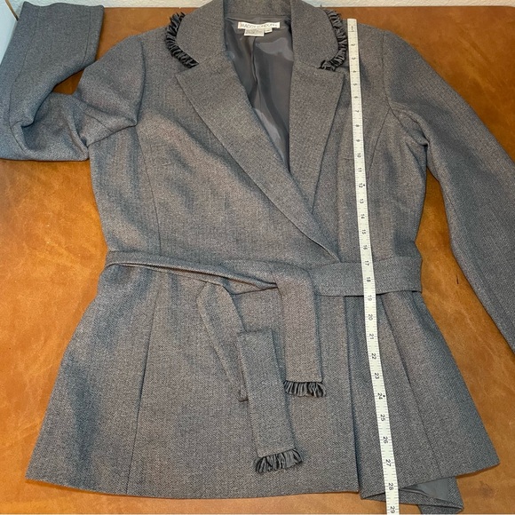 NWT‎ Maggy London Belted Snap Button Blazer/Jacket Fray Collar Gray Size: 12 - Picture 4 of 9